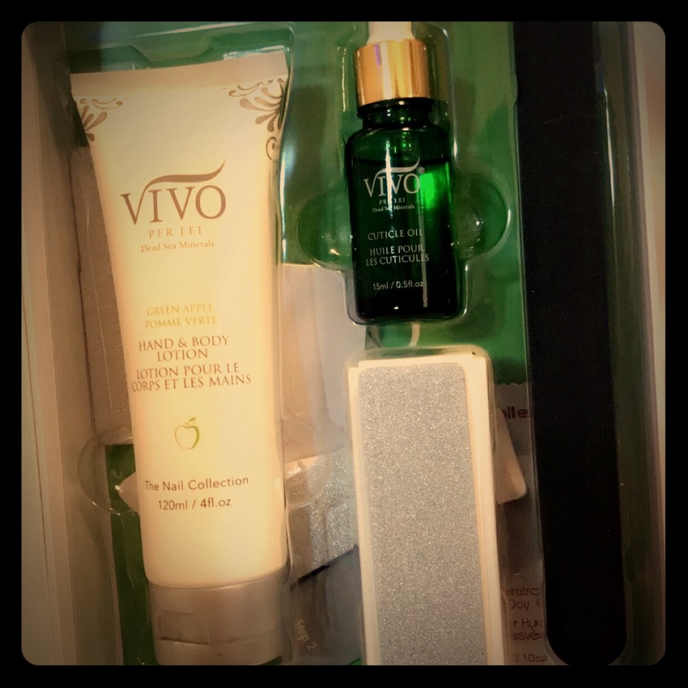 VIVO PER LEI Manicure Set